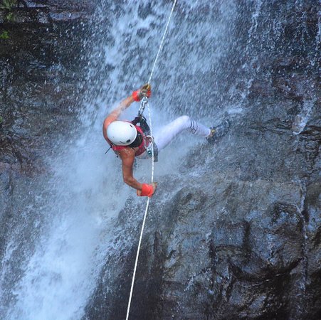 7-in-1 Quepo Canyoning
