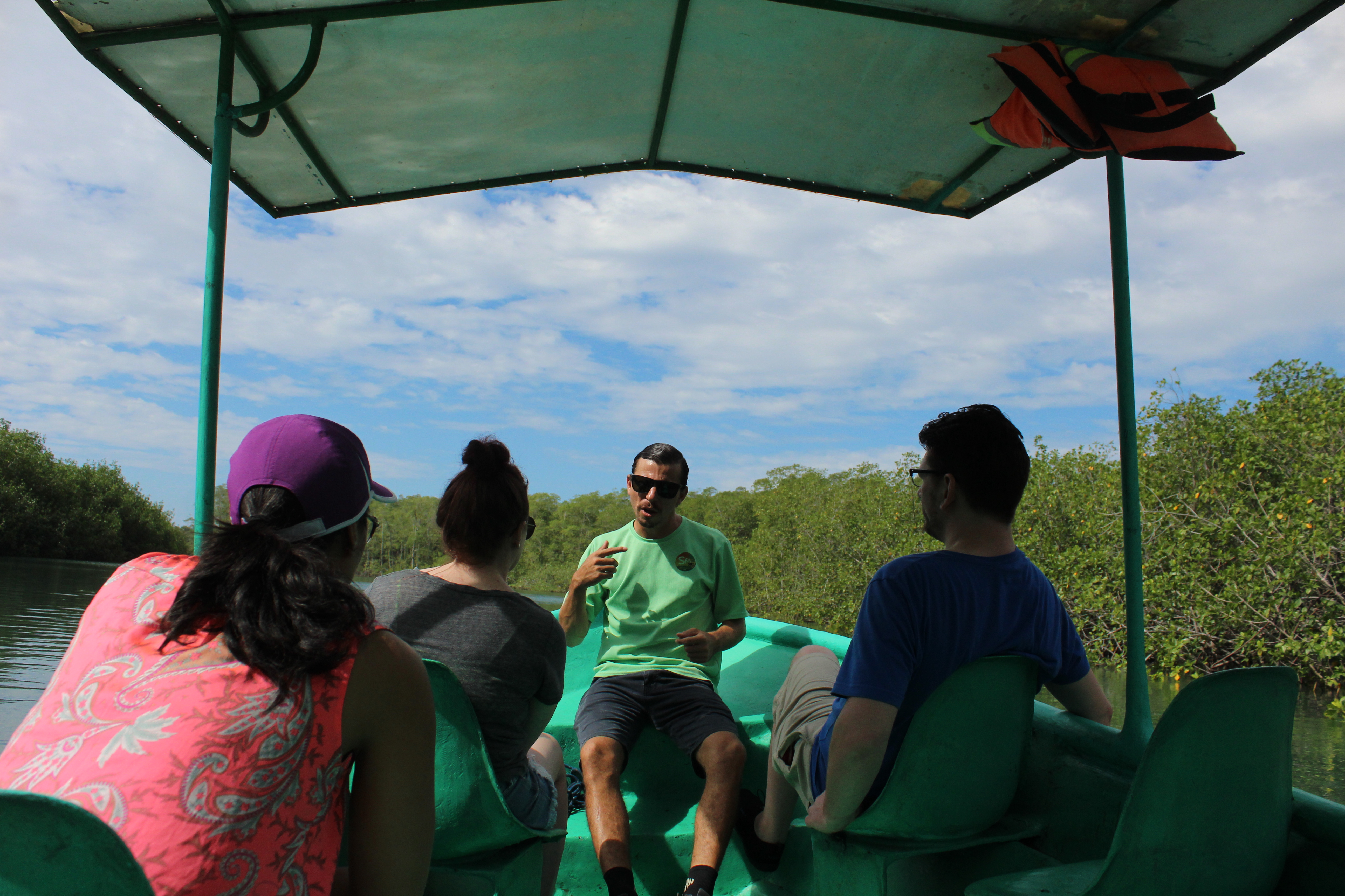 Damas Island Mangrove Tour by Boat