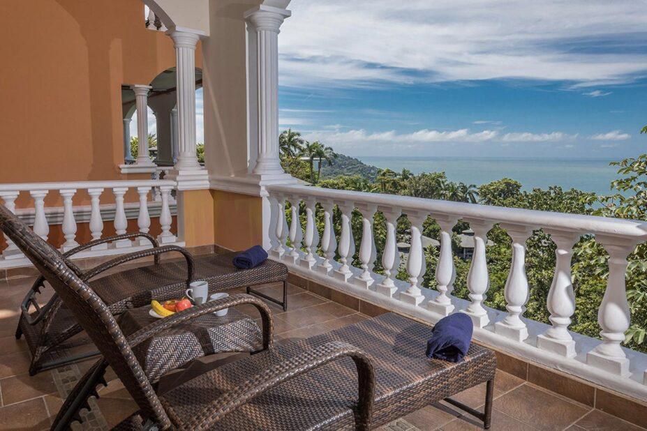 Pacifico Colonial Ocean View Condo