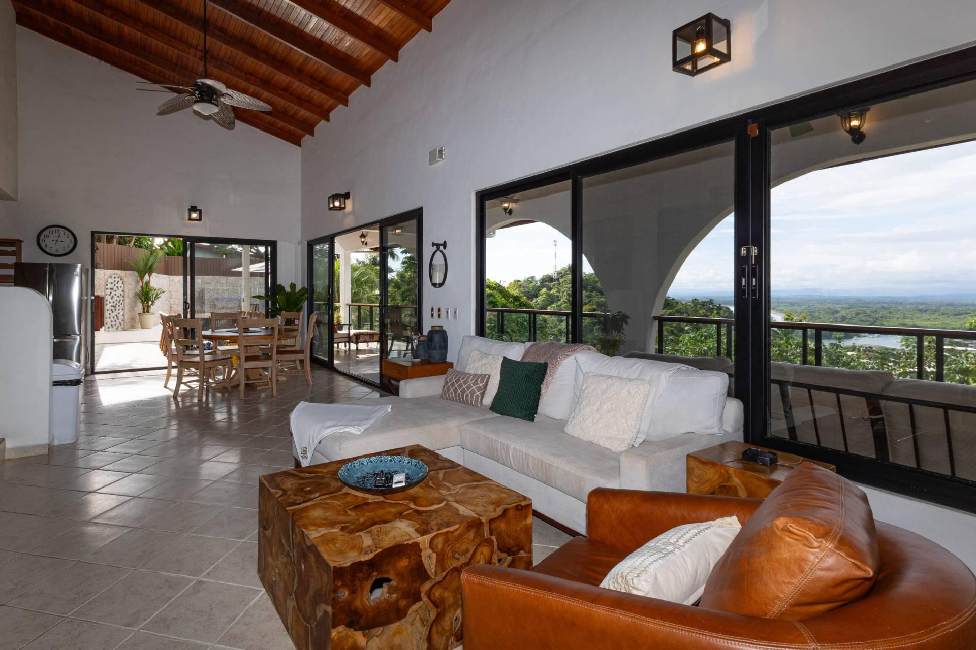 Stunning Ocean View Casa del Toro