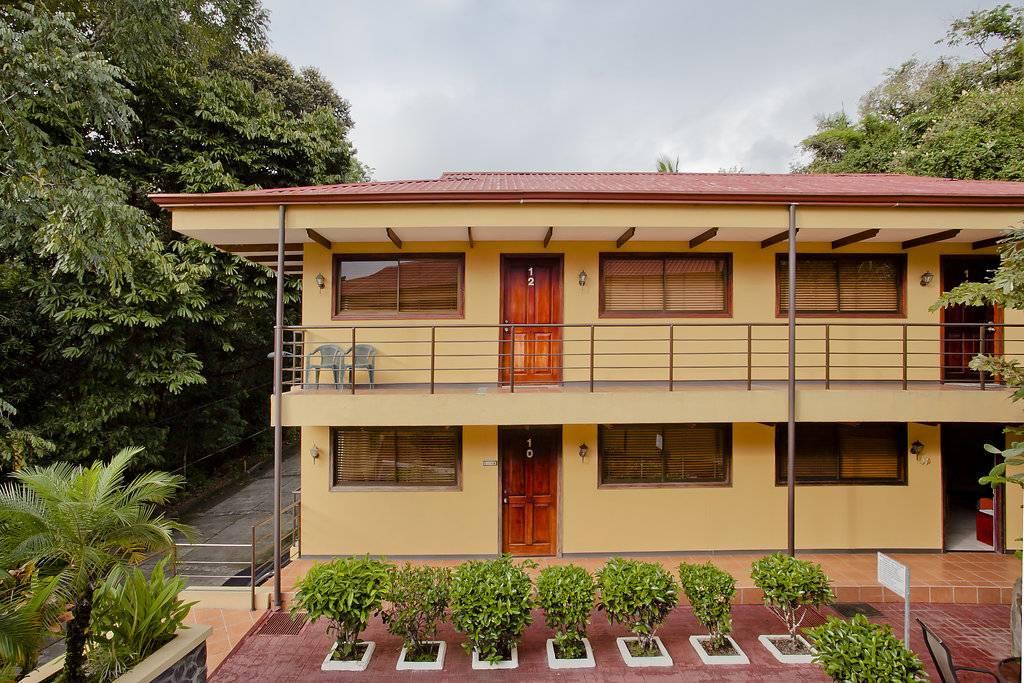 Cozy Mono Titi Condo