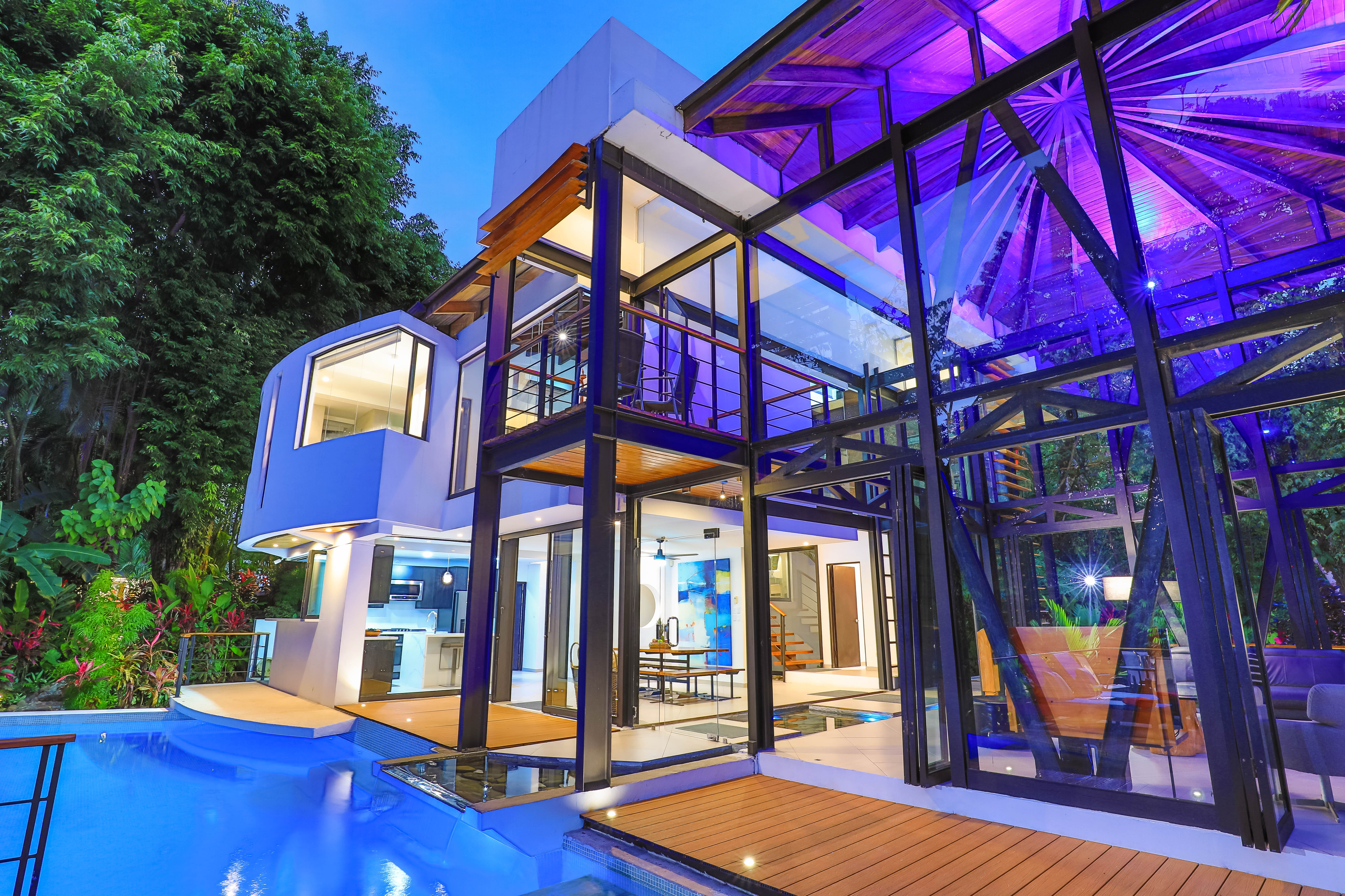 Villa Mariana (Full Estate)