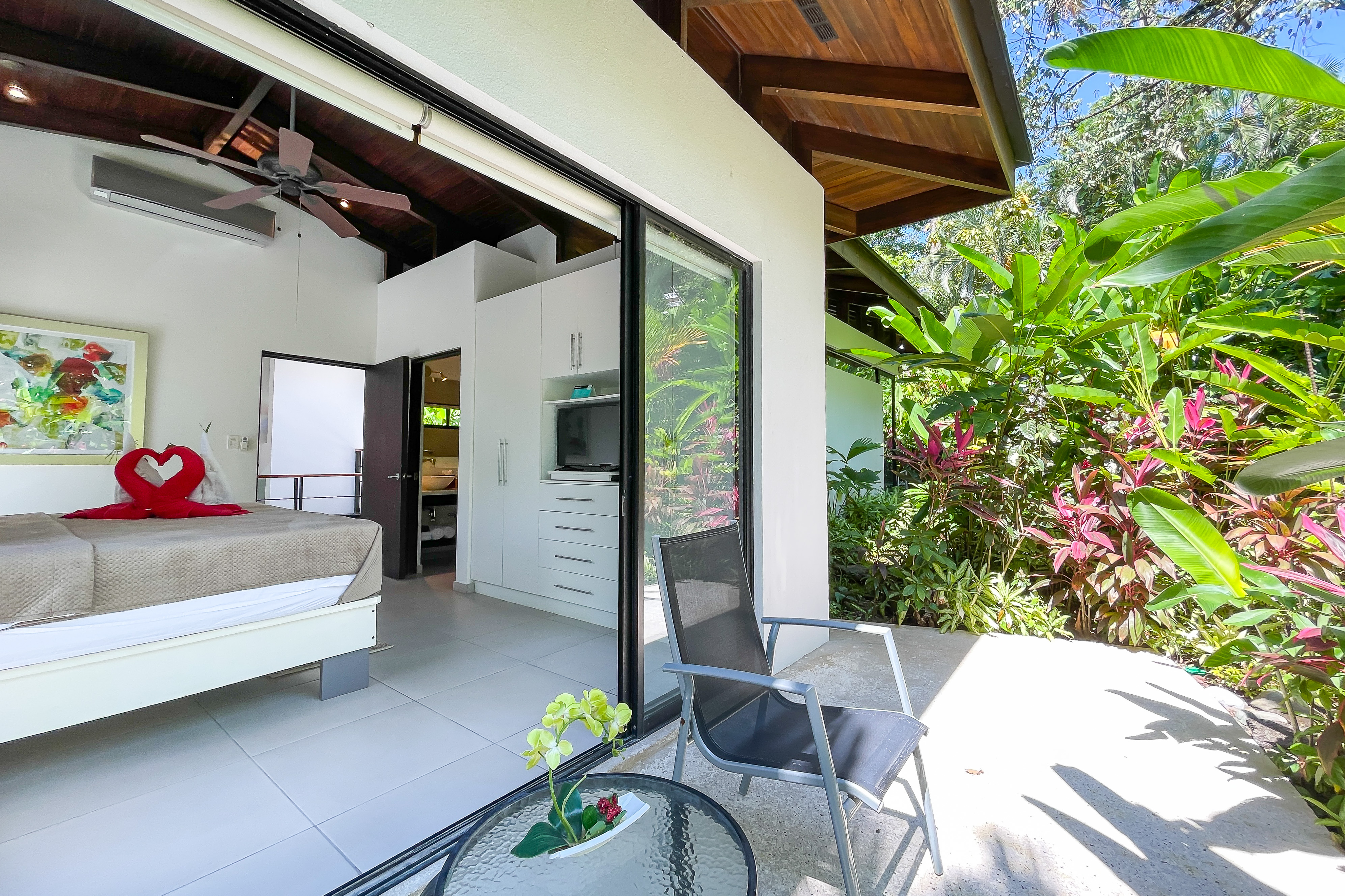 Villa Mariana (Full Estate)