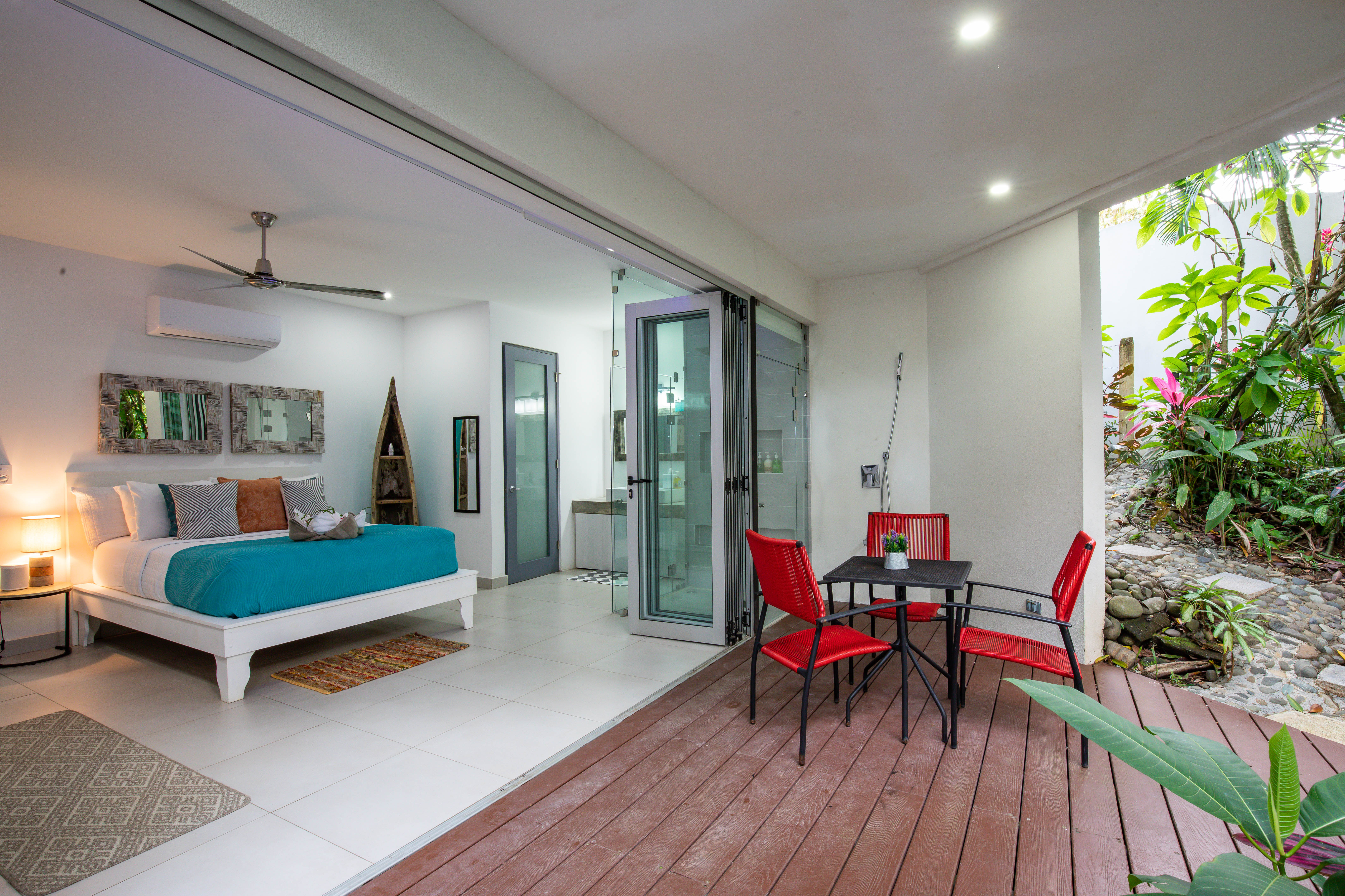 Villa Mariana (Full Estate)